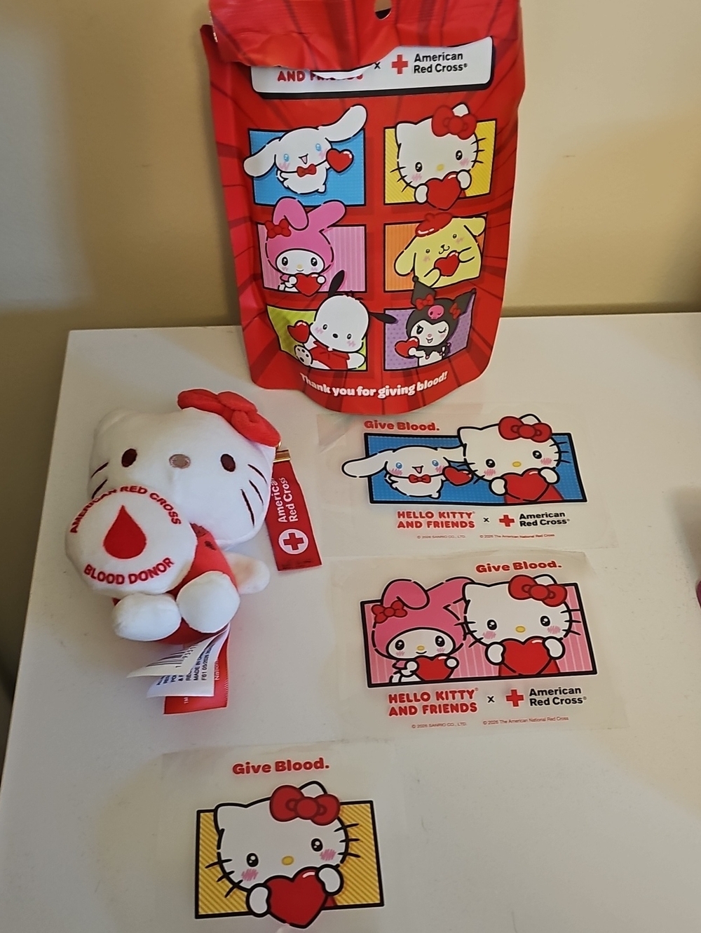 Hello Kitty Plush with Red Bow and Heart - Red & White